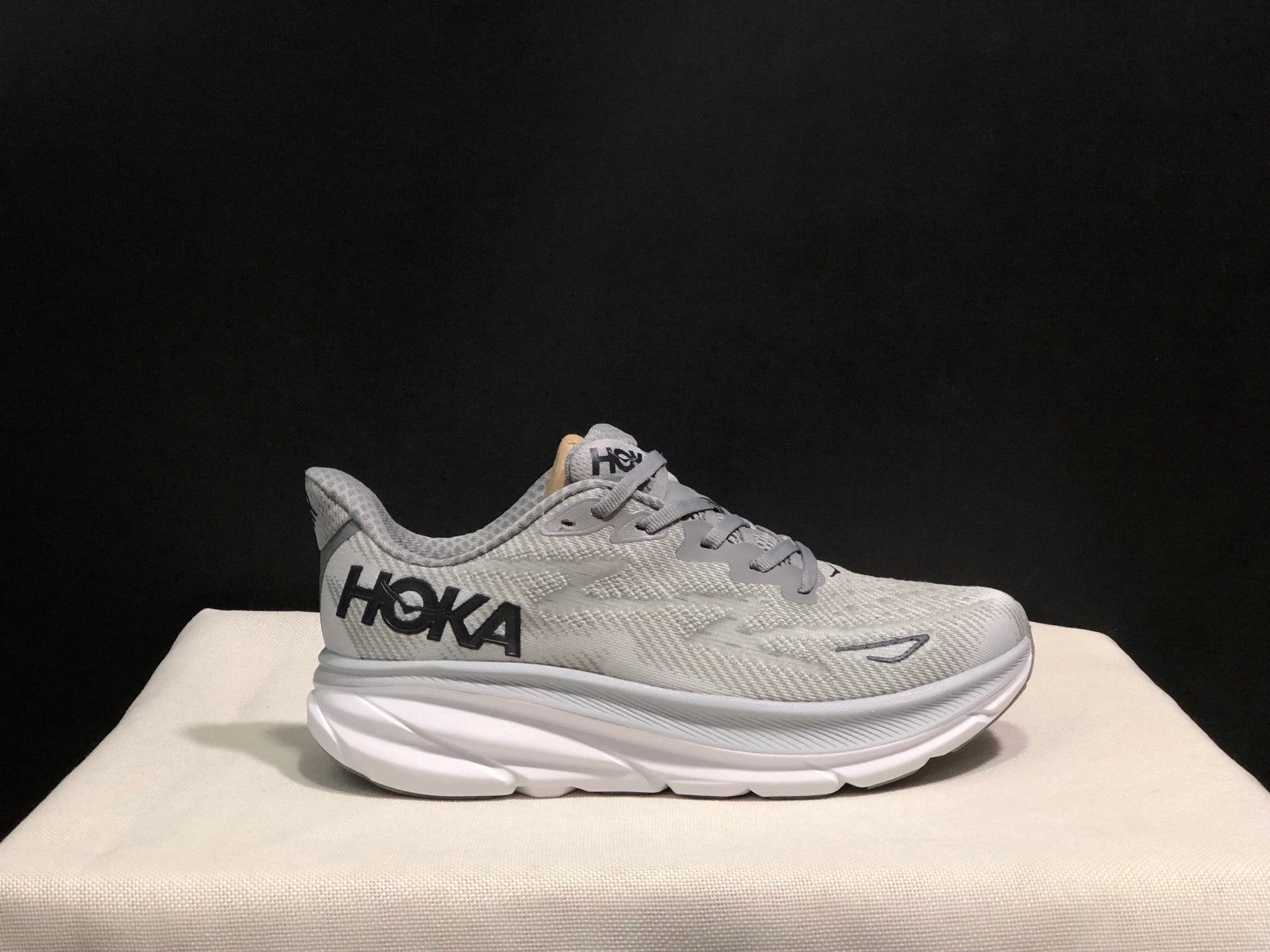HOKA ONE ONE Clifton 9